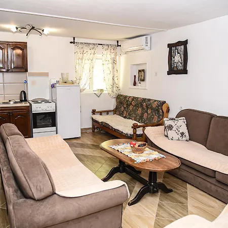 Old House Kontic Apartment Niksic Room photo