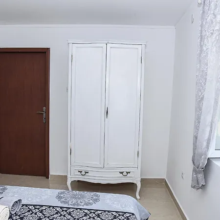 Old House Kontic Apartment Niksic Room photo