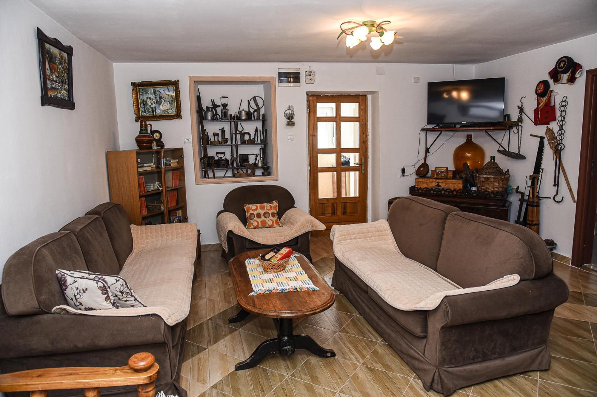 Appartement Old House Kontic